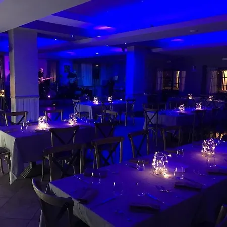 Domus Park & 4*