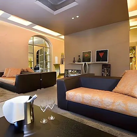 Domus Park & 4*