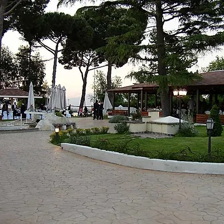 فندق Domus Park & فراسكاتي