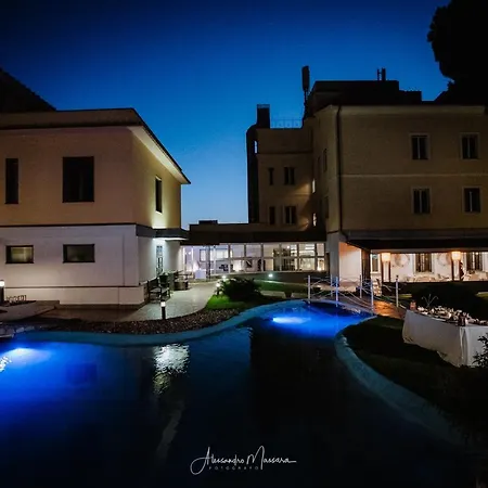 Hotell Domus Park & Frascati