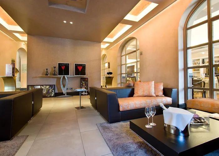 Domus Park & 호텔 4*