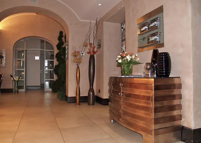 호텔 Domus Park & 4*